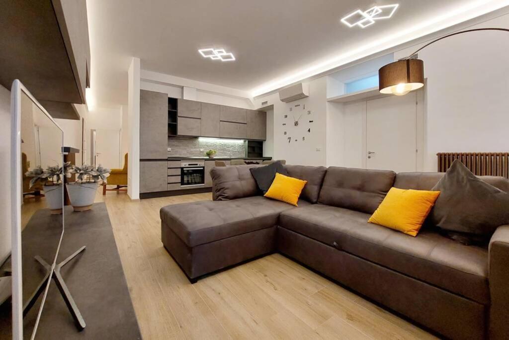 Aventino Contemporary Apartment Рим Экстерьер фото