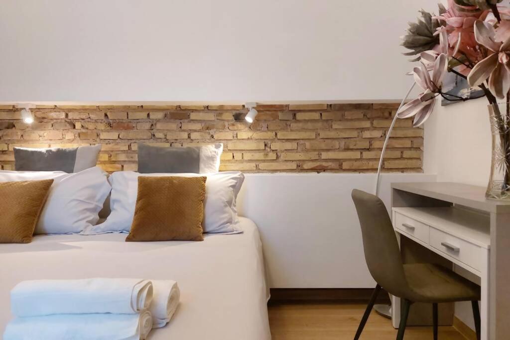 Aventino Contemporary Apartment Рим Экстерьер фото