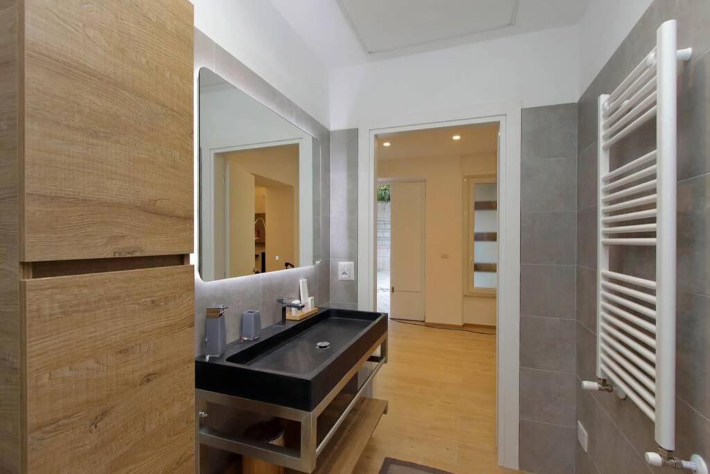 Aventino Contemporary Apartment Рим Экстерьер фото